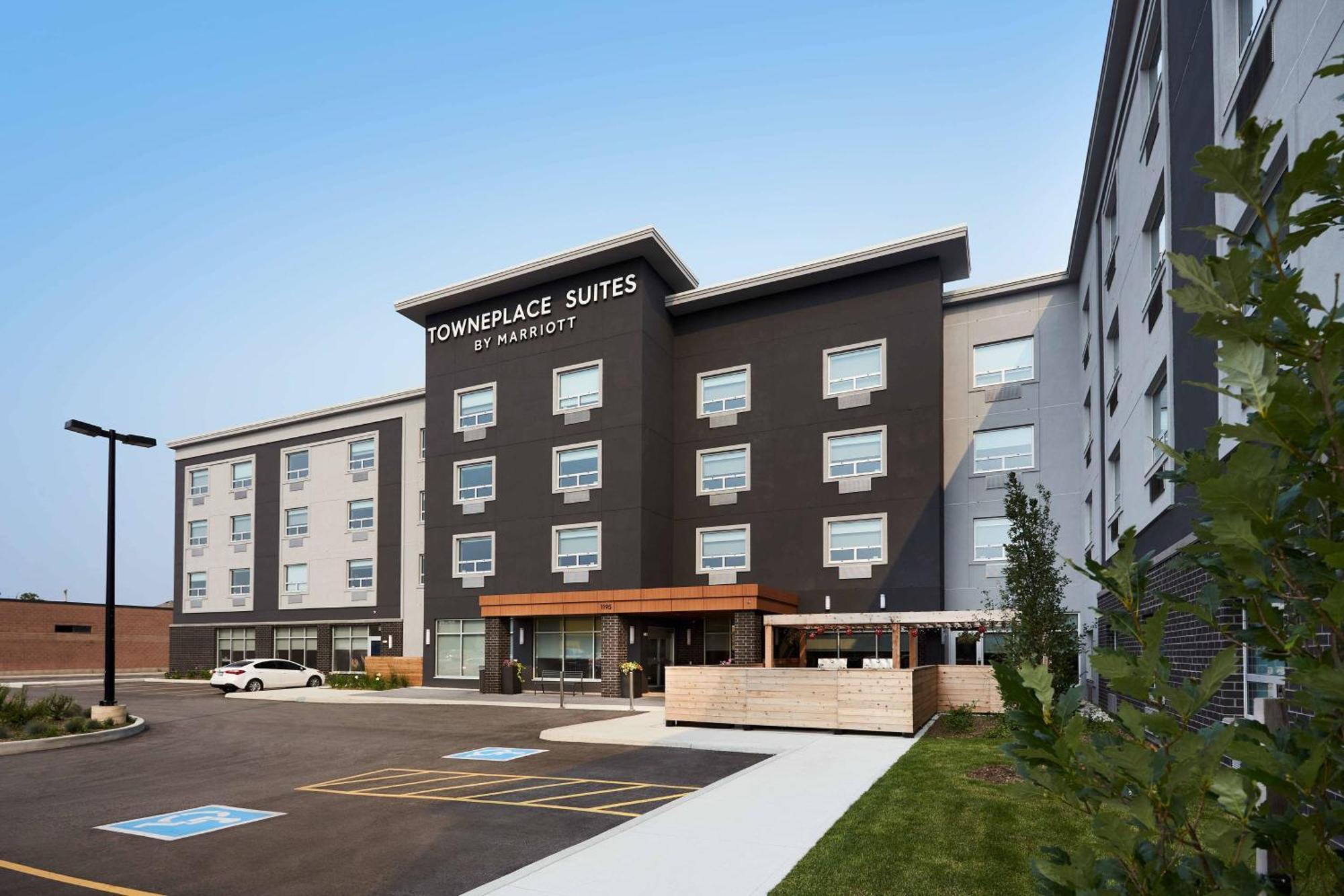Towneplace Suites By Marriott Hamilton Exterior foto