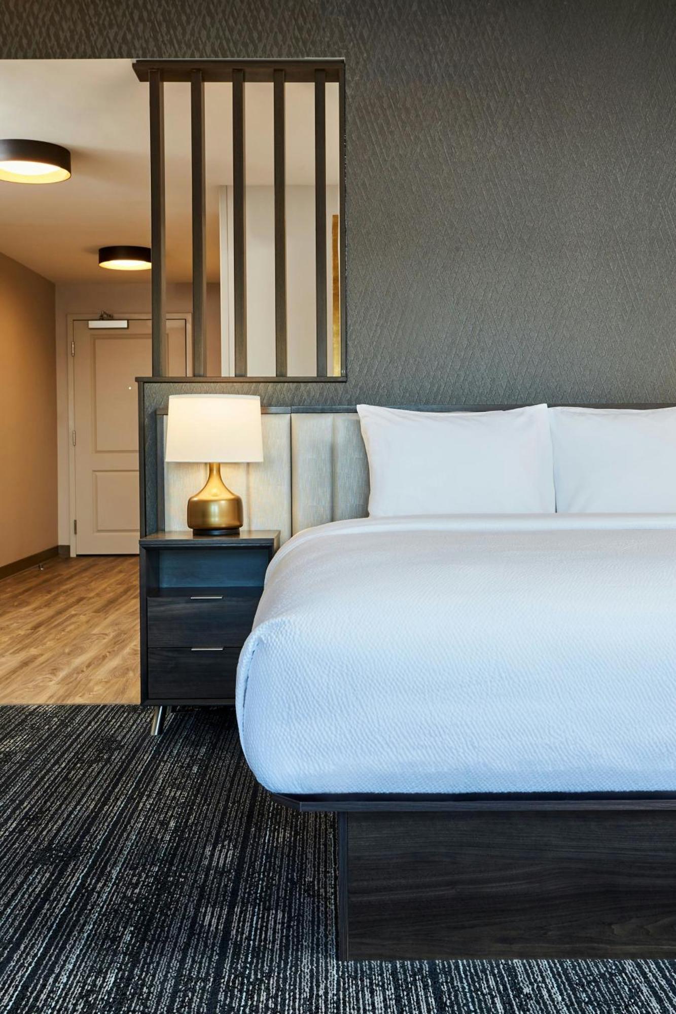 Towneplace Suites By Marriott Hamilton Exterior foto