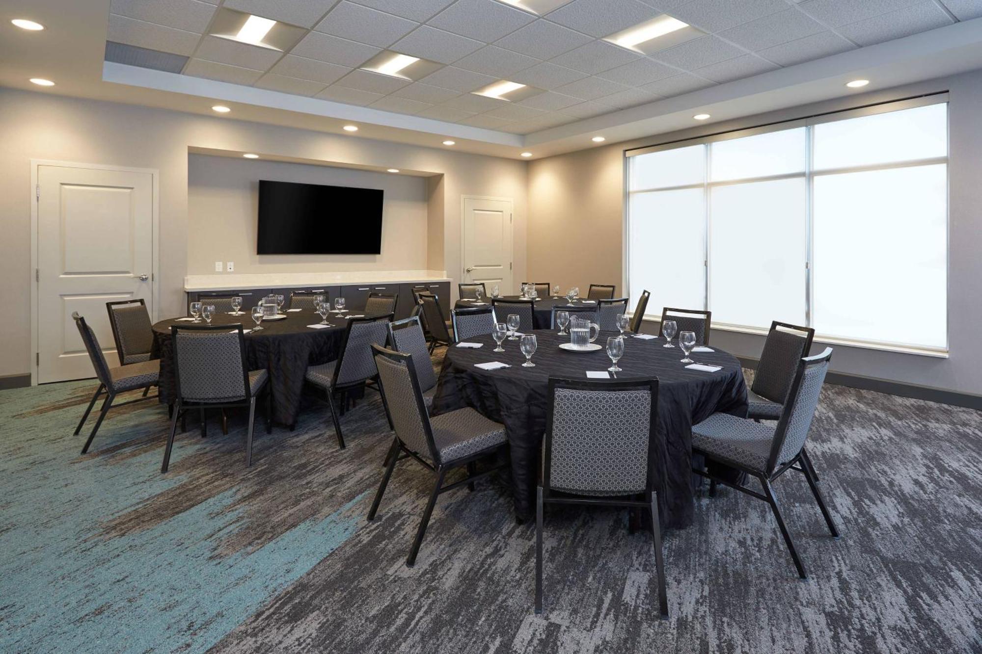 Towneplace Suites By Marriott Hamilton Exterior foto