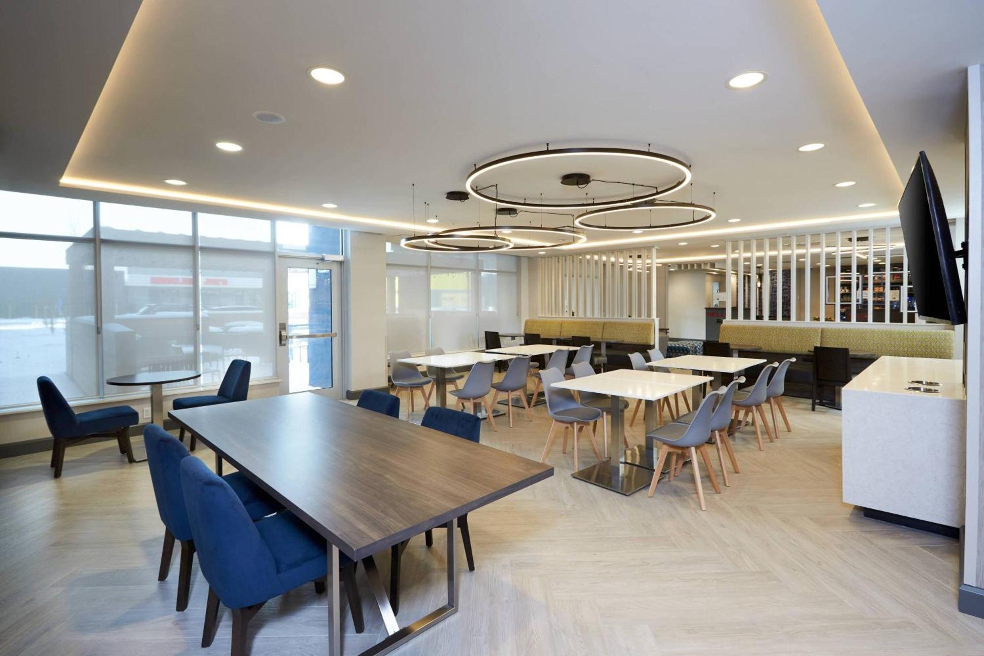 Towneplace Suites By Marriott Hamilton Exterior foto