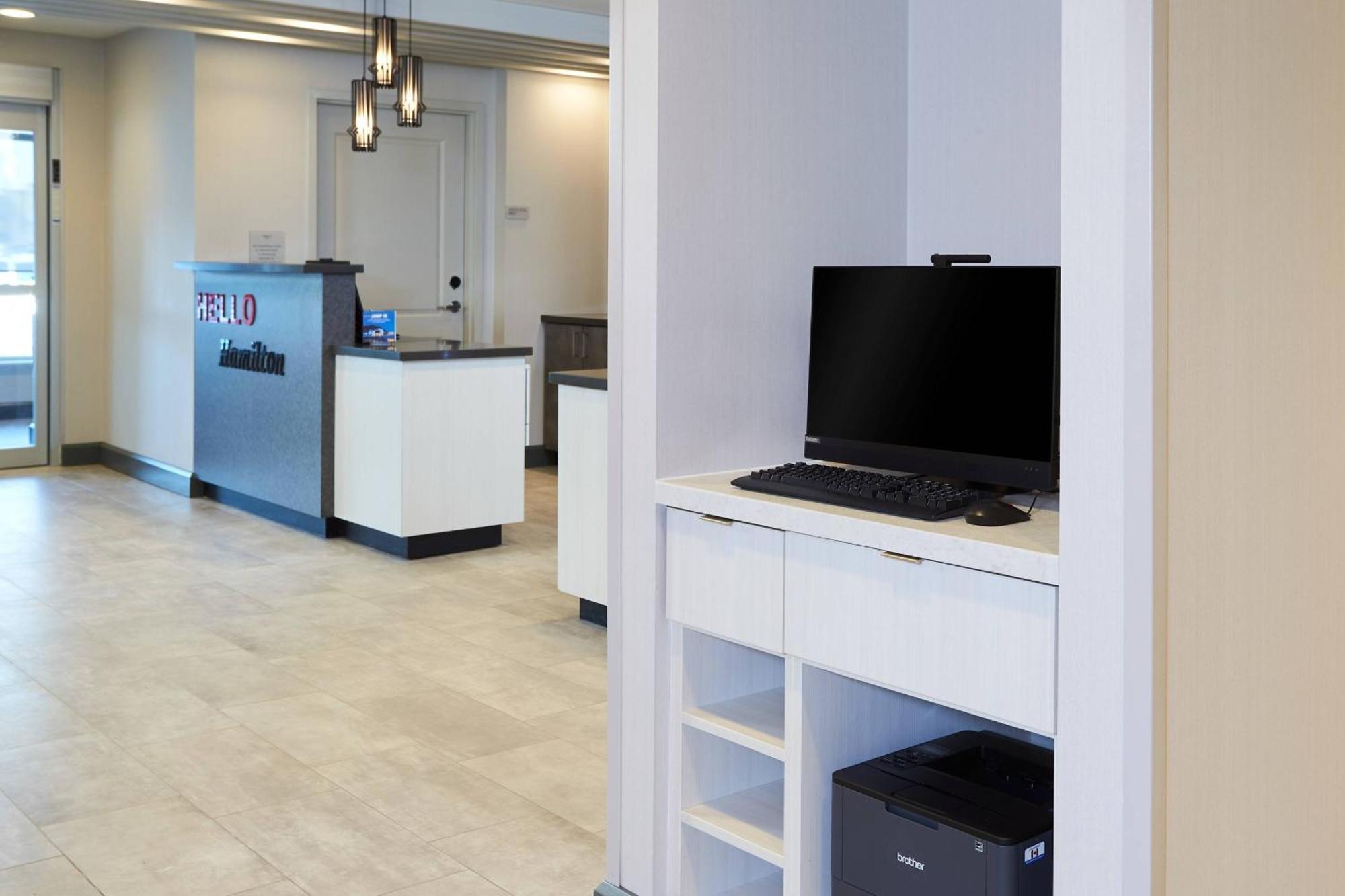 Towneplace Suites By Marriott Hamilton Exterior foto